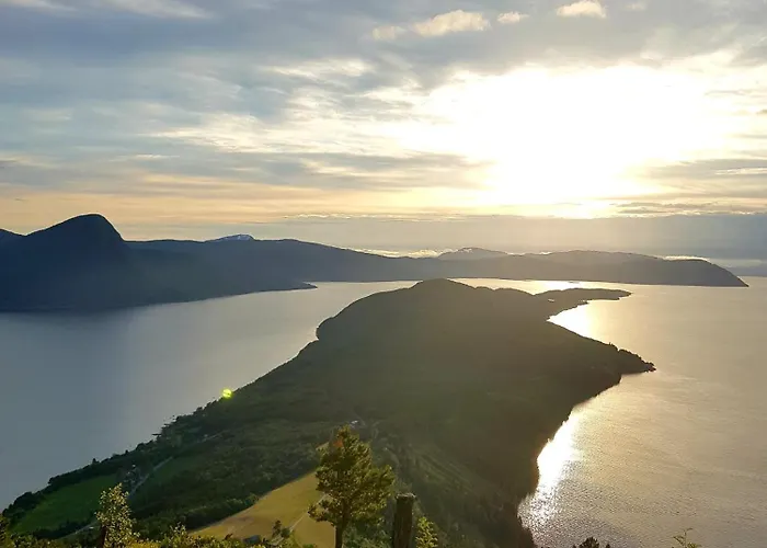 אתר קמפינג Fugelvagen, And Glamping *